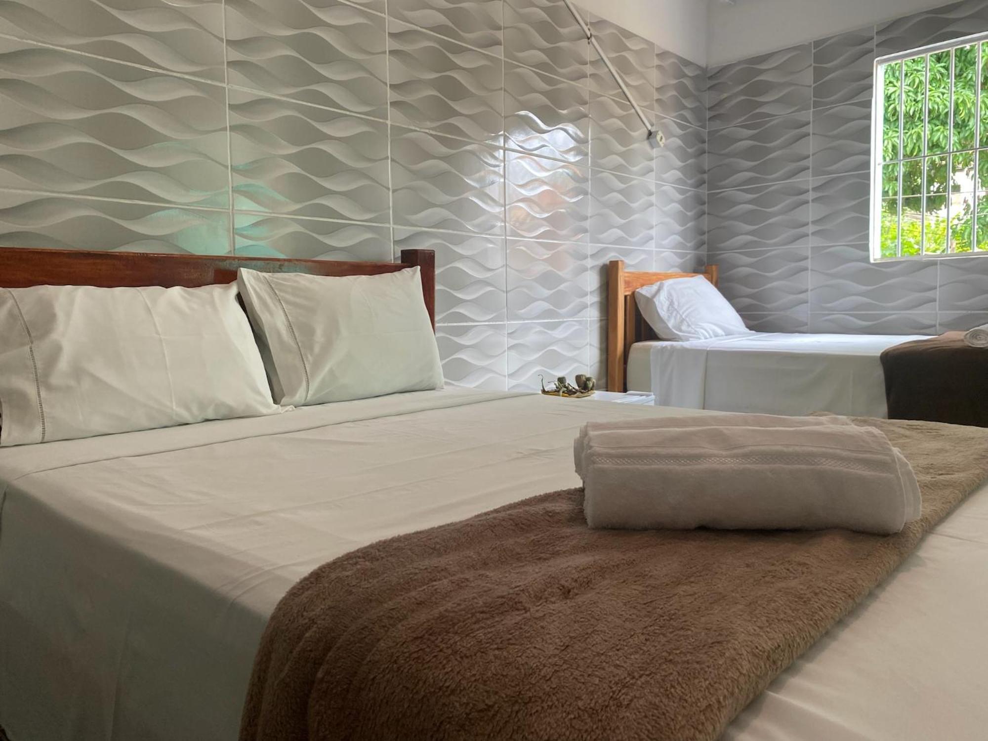 Multiverso Hostel 렝소이스 외부 사진