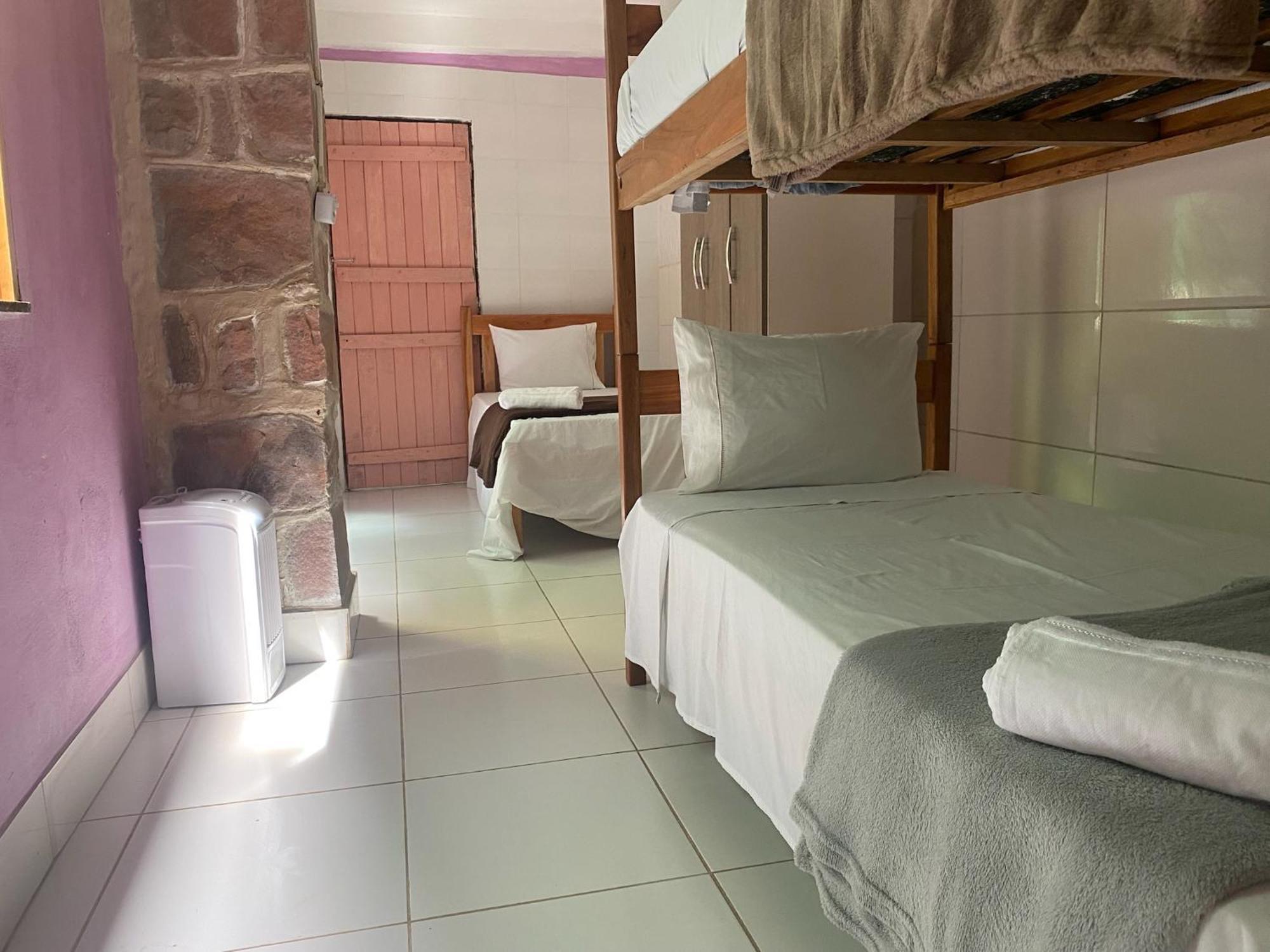 Multiverso Hostel 렝소이스 외부 사진