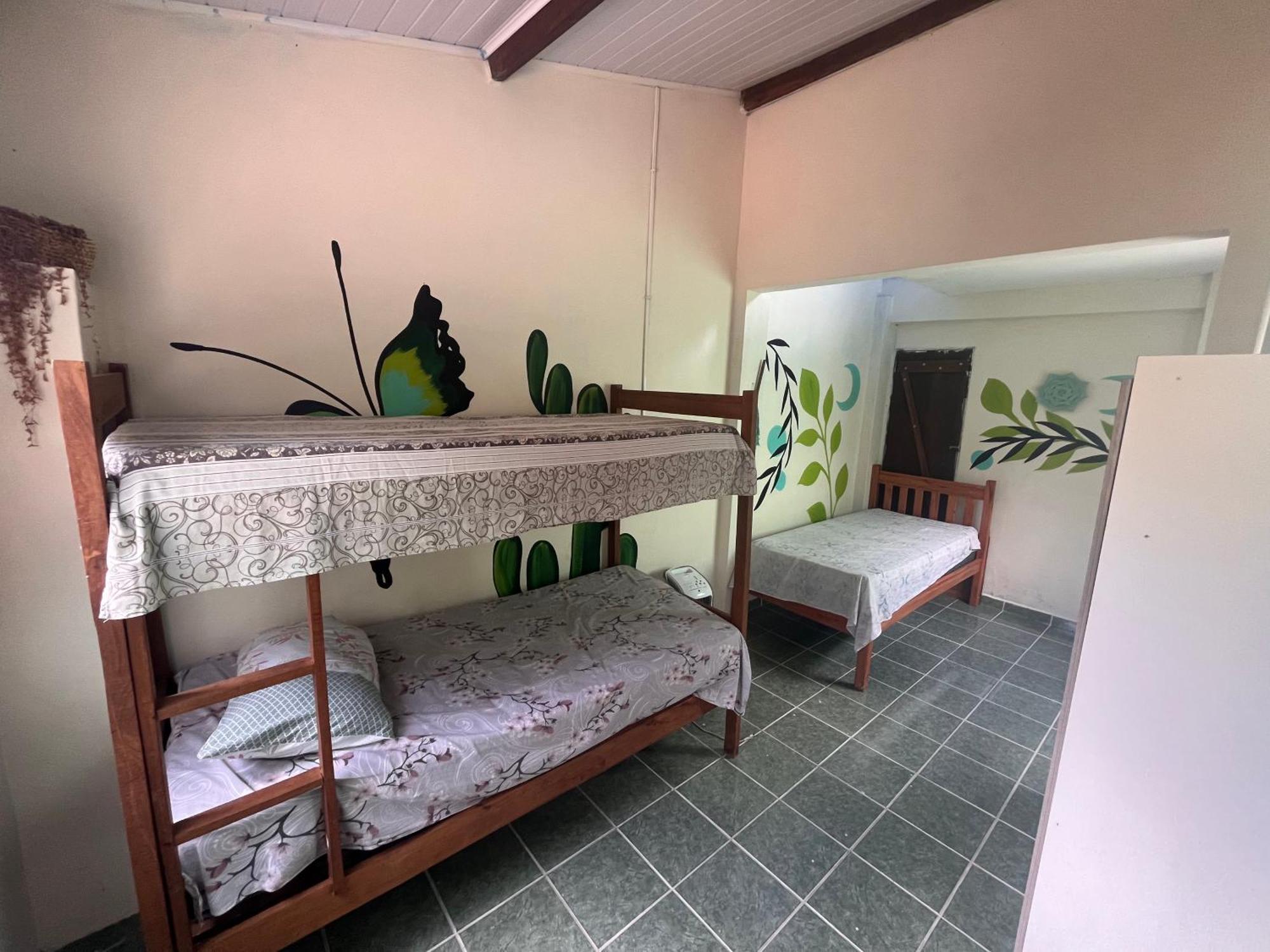 Multiverso Hostel 렝소이스 외부 사진